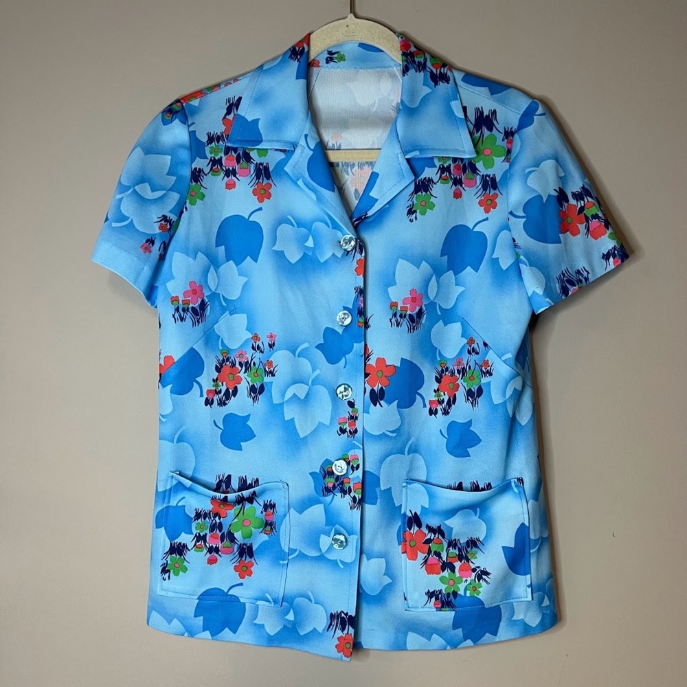 Vintage 1970s Floral Button Up Shirt 70s Flower Power House Shirt